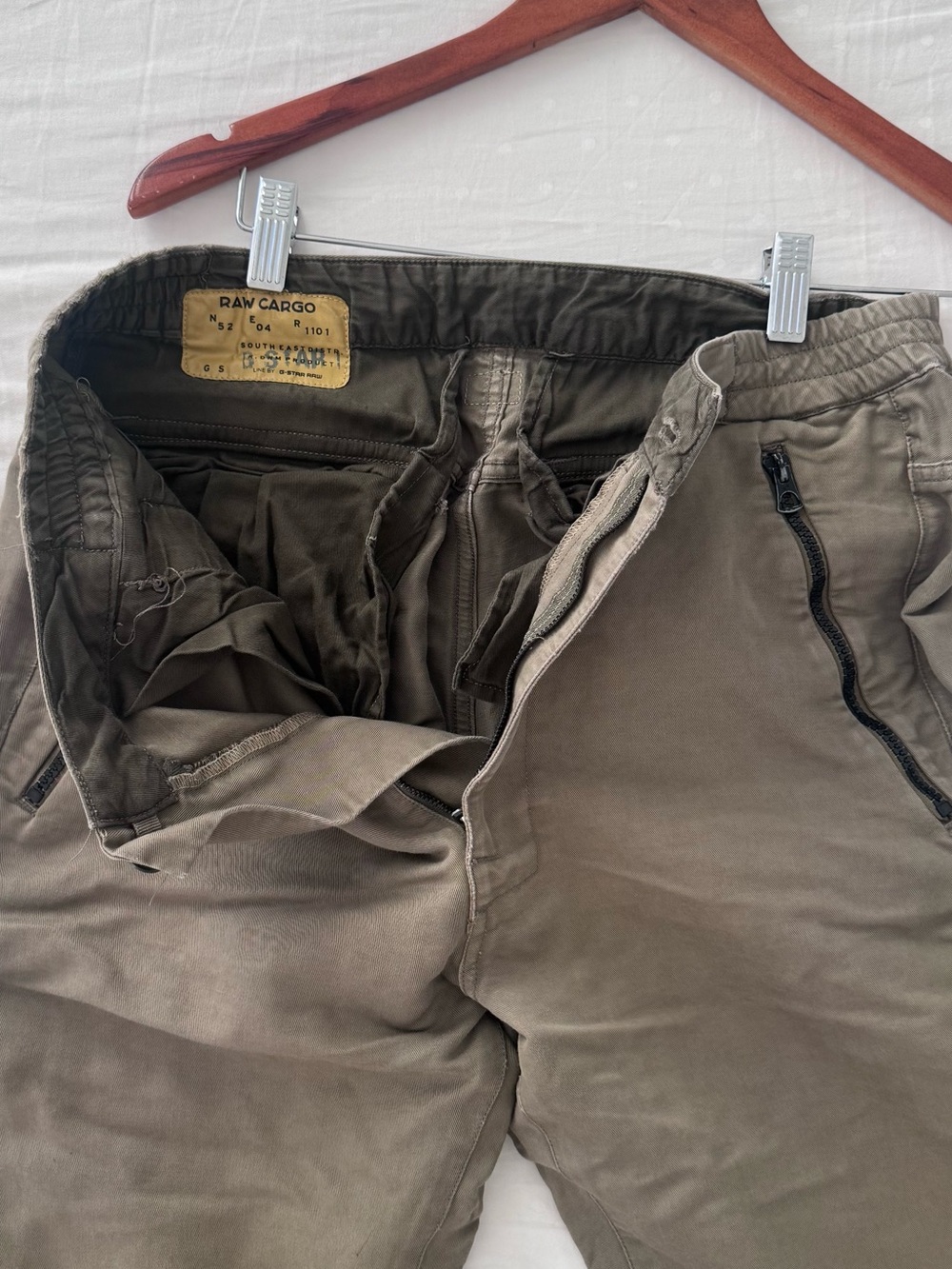 G-Star Men’s Olive Cargo Pants with Zippered Thigh Pockets